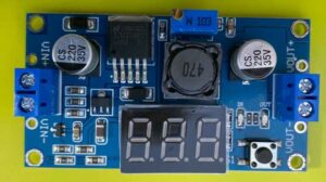 Régulateur 12v > 3.7v